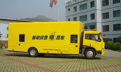 帕金斯500kw應急發(fā)電車出租